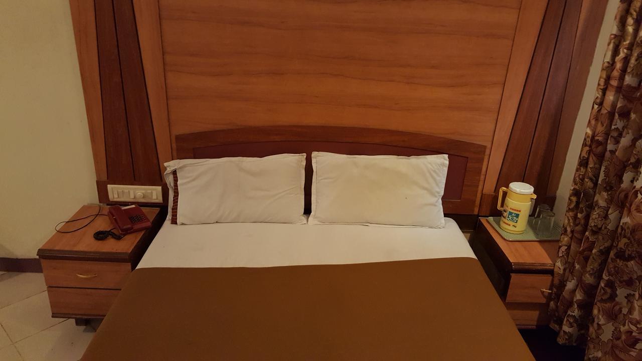 Matheran Retreat Екстериор снимка